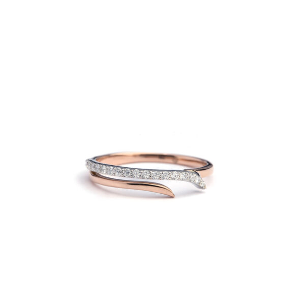 Tilting Diamond Ring